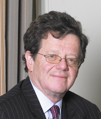 Dans le JDE, rencontre avec Hervé Aaron, fondateur du Salon du Dessin. Dans le JDE, rencontre avec Hervé Aaron, fondateur du Salon du Dessin.